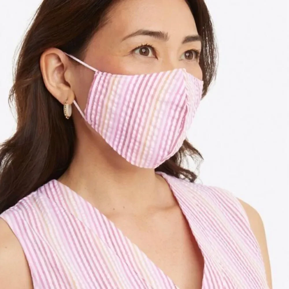 Bundle Face Mask in Pink Seersucker Ipsy bag